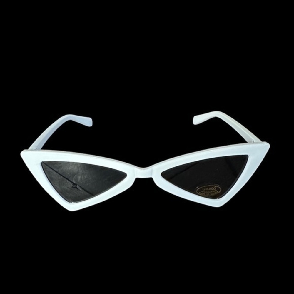 Petals & Peacocks Y2K Retro White Triangle Sunglasses - Picture 2 of 7